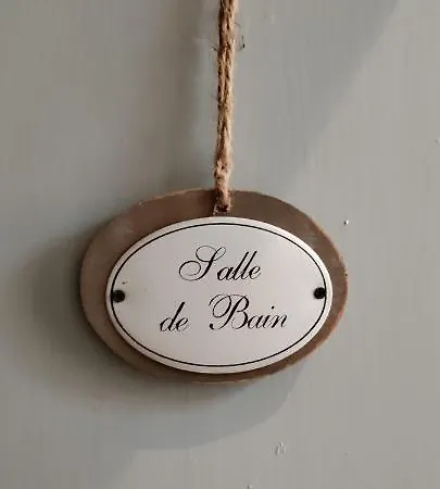 לינה וארוחת בוקר Campagne Et Saint-André-de-Lidon