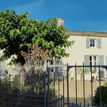 Campagne Et לינה וארוחת בוקר 3*